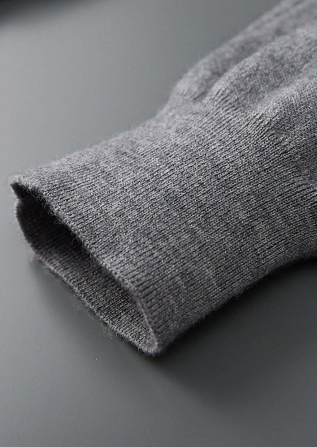 Cashmere Polo Sweater - Buttonless Design for Casual Wear - 100% Cashmere