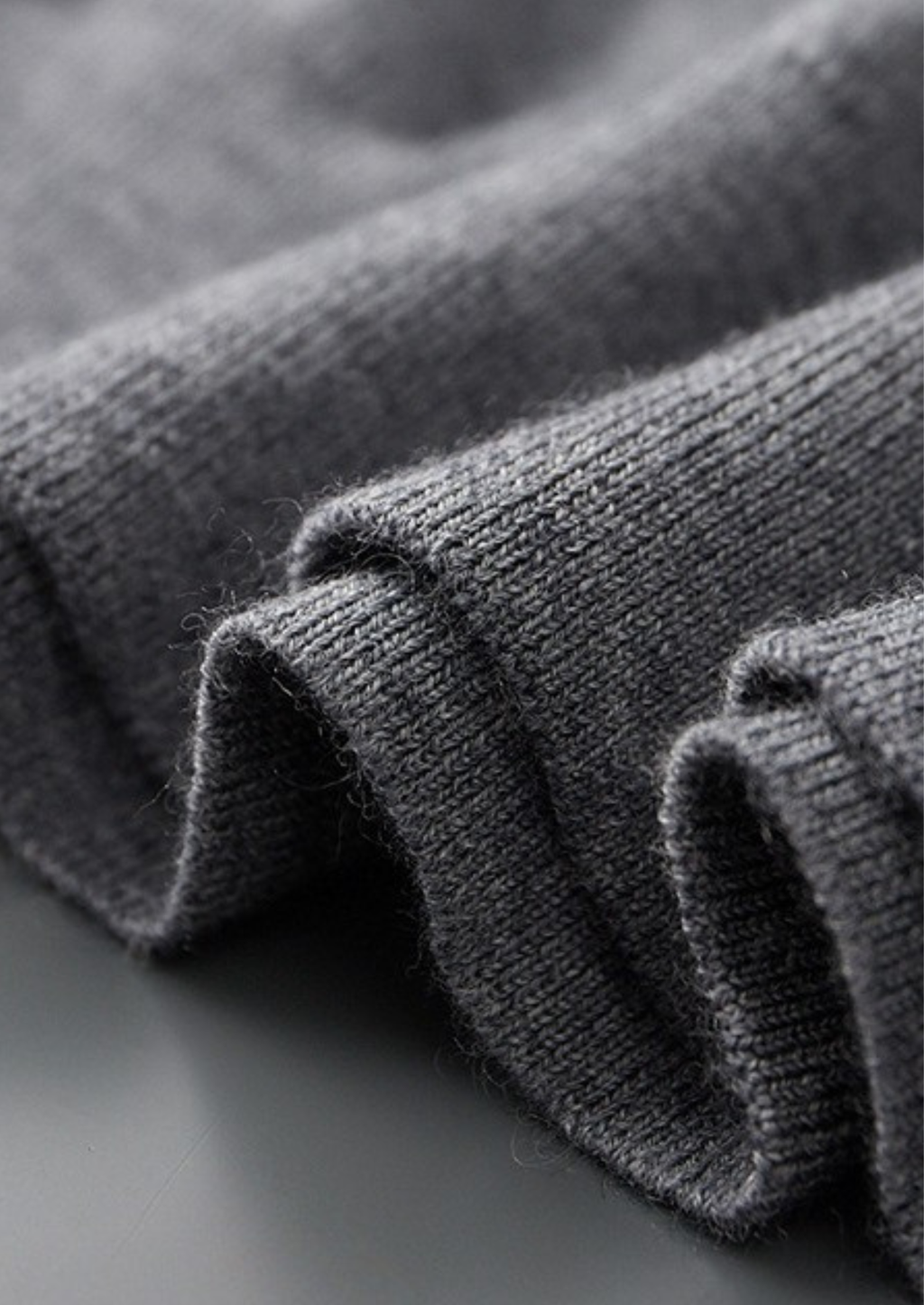 Cashmere Polo Sweater - Buttonless Design for Casual Wear - 100% Cashmere