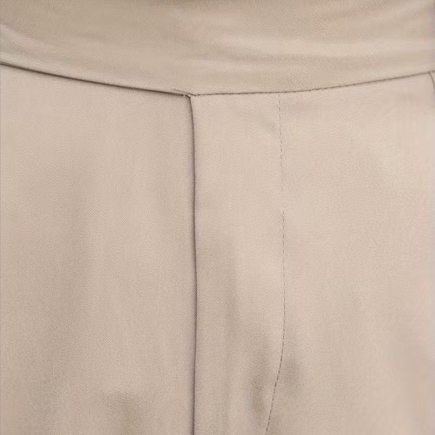 Classic Fit Men's Trousers - Elegant Tailored Style for Formal Wear