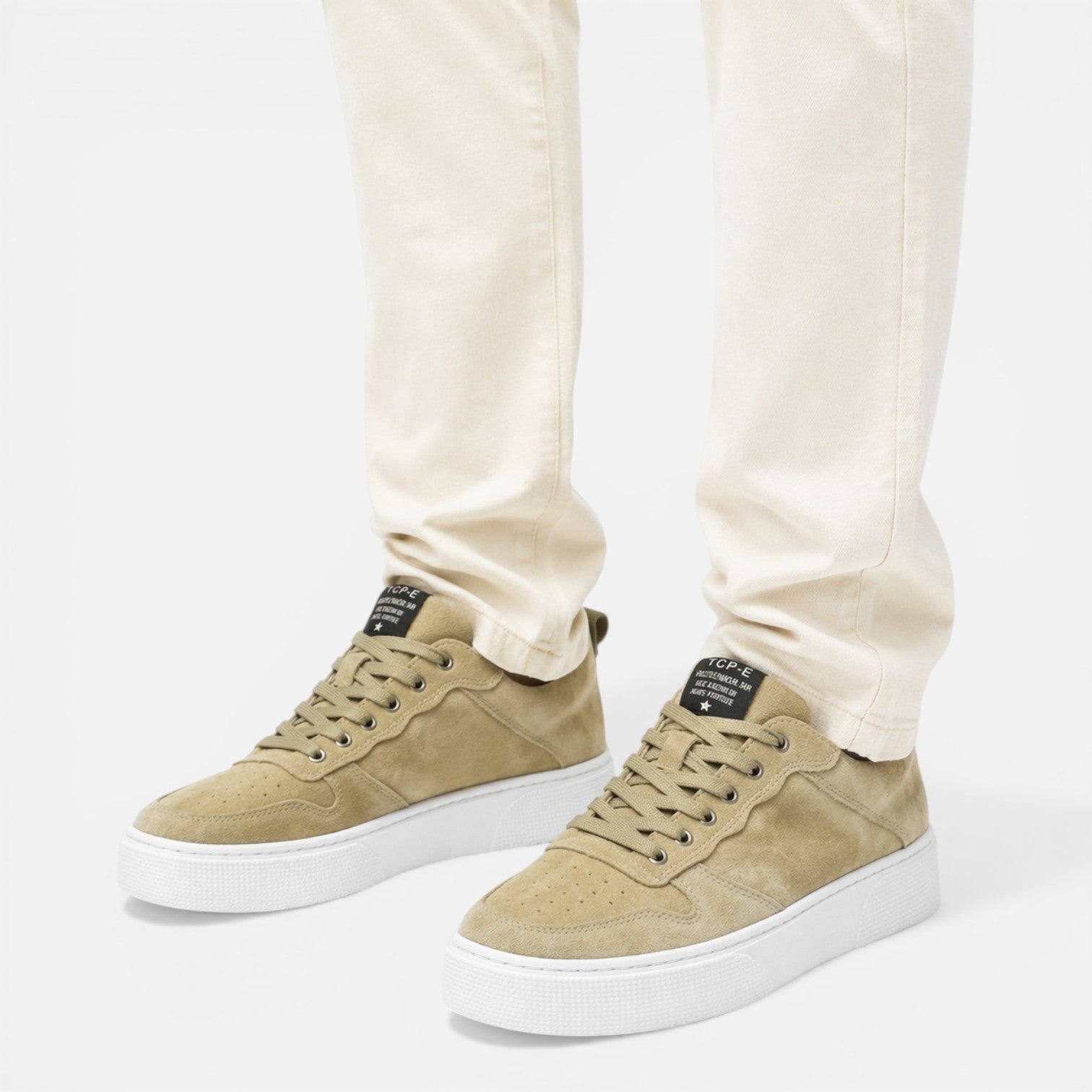 Men’s Casual Sneakers | Comfortable Walking Shoes for Everyday Use