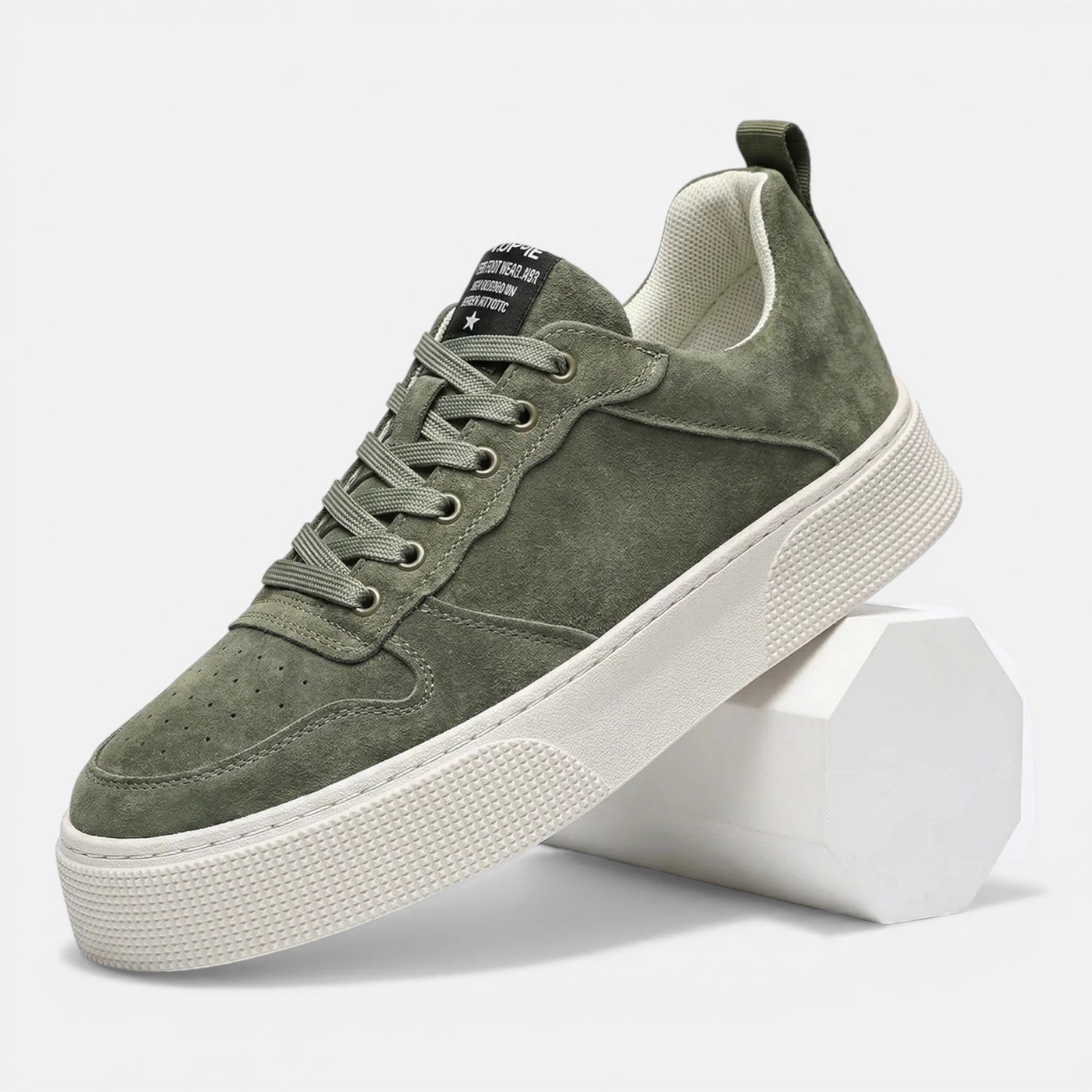 Men’s Casual Sneakers | Comfortable Walking Shoes for Everyday Use