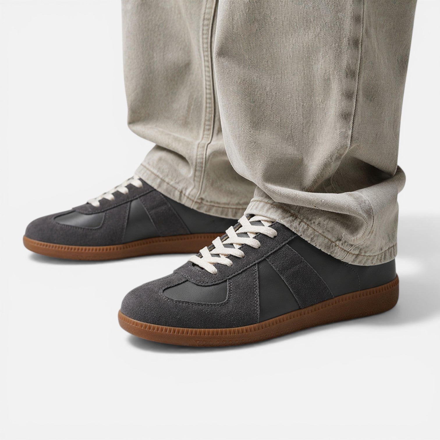 Men's Leather Lace-Up Low-Top Sneakers for Casual Wear