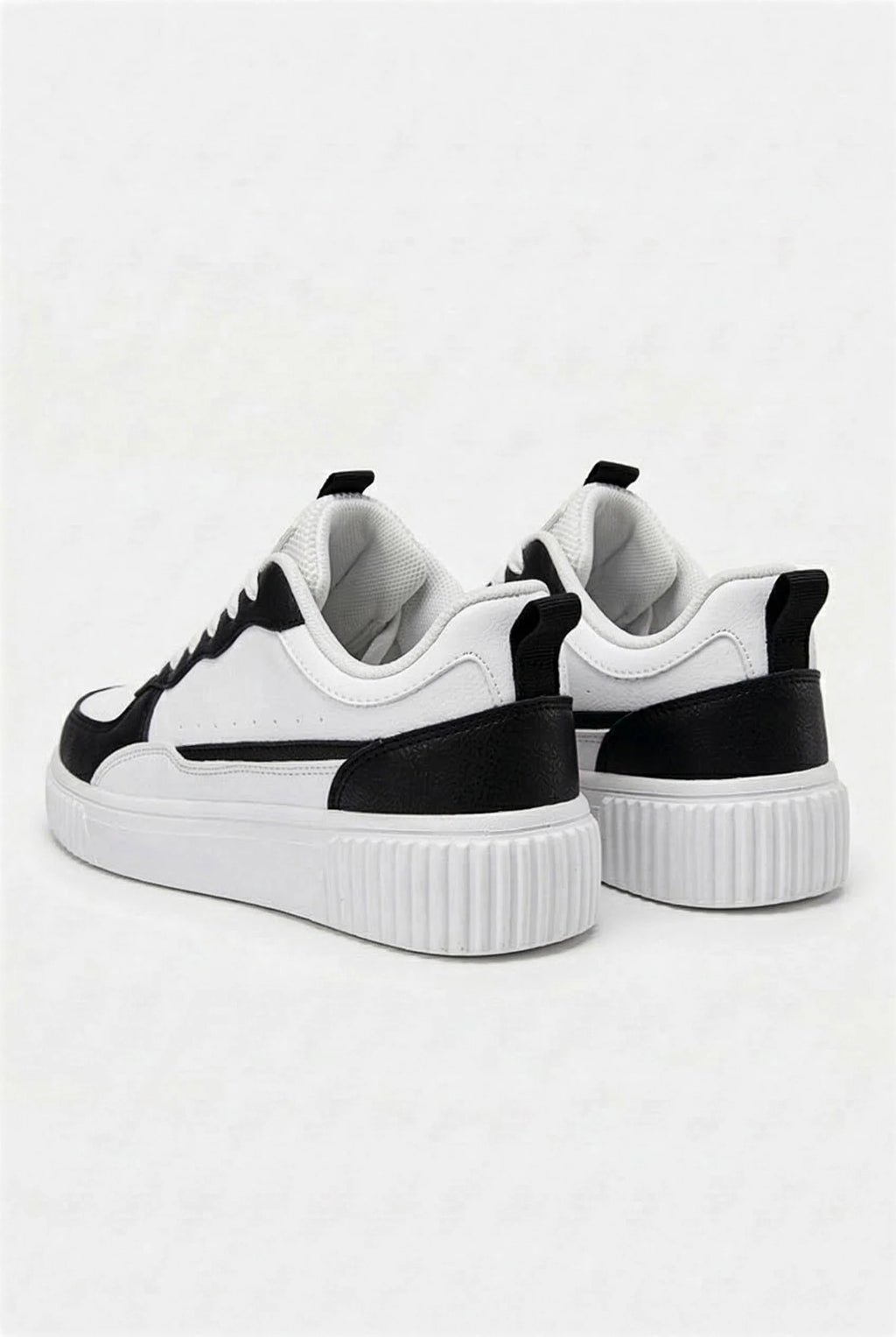 Men's White Leather Trainers for Casual Wear and Everyday Comfort