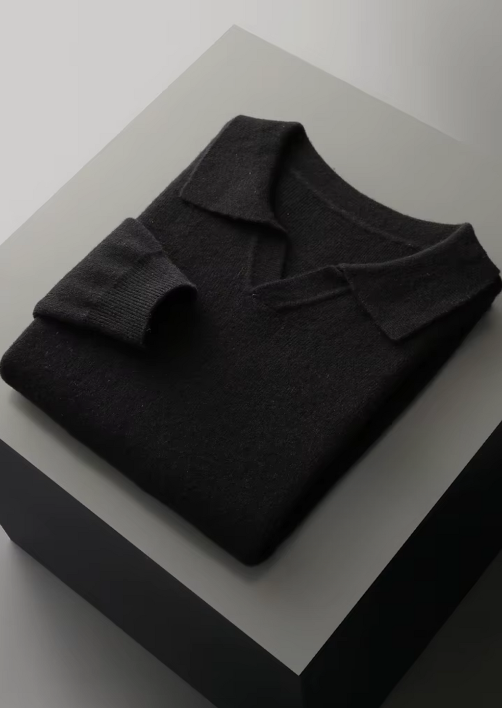 Wool Ribbed Buttonless Polo Shirt for Casual Wear and Layering